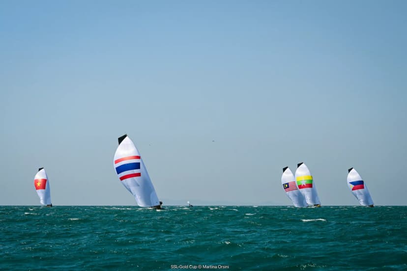 STARSAILORS